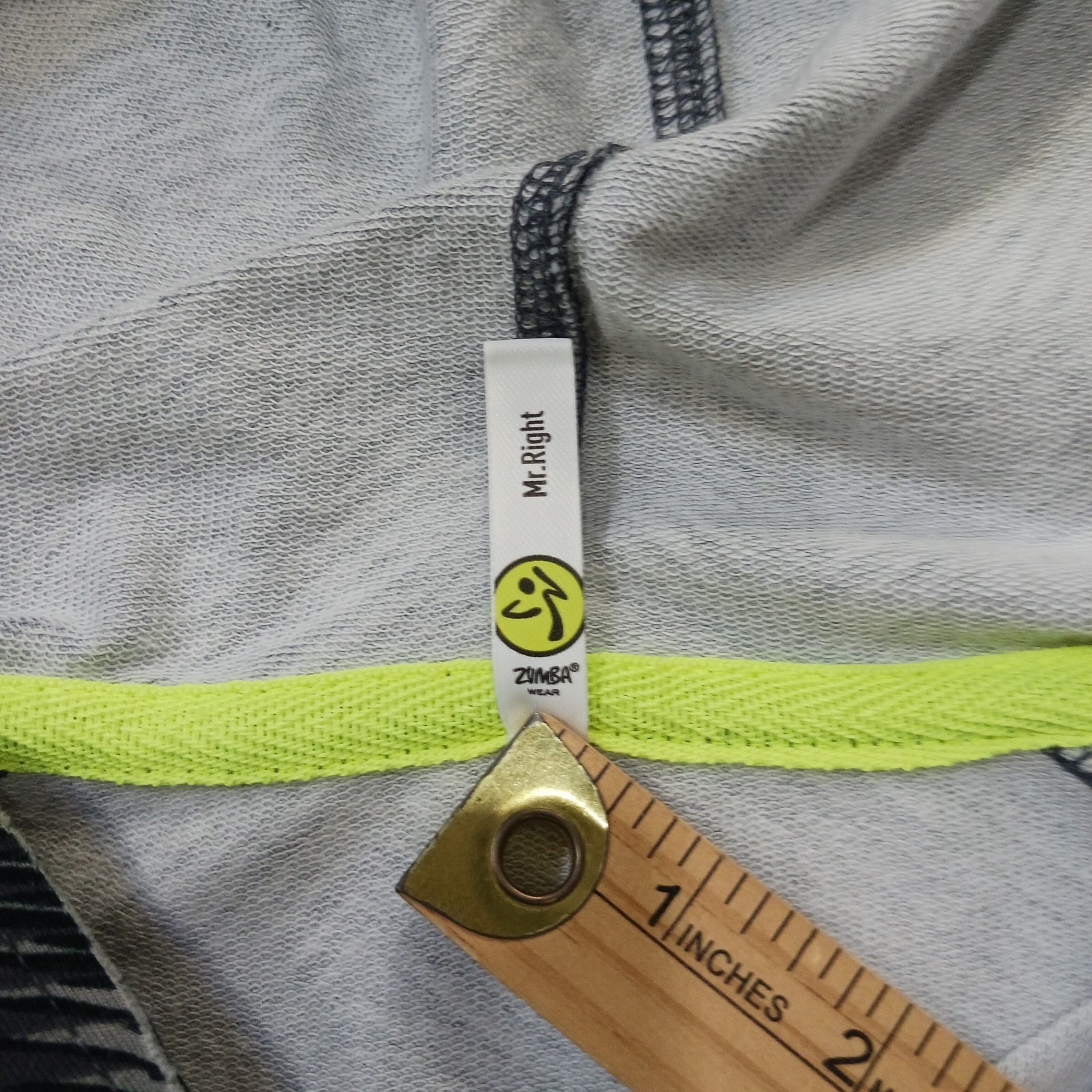 Zumba Wear Mr Right Z2T00259 Men’s Gray Surged Sleeveless Pullover Hoodie Medium