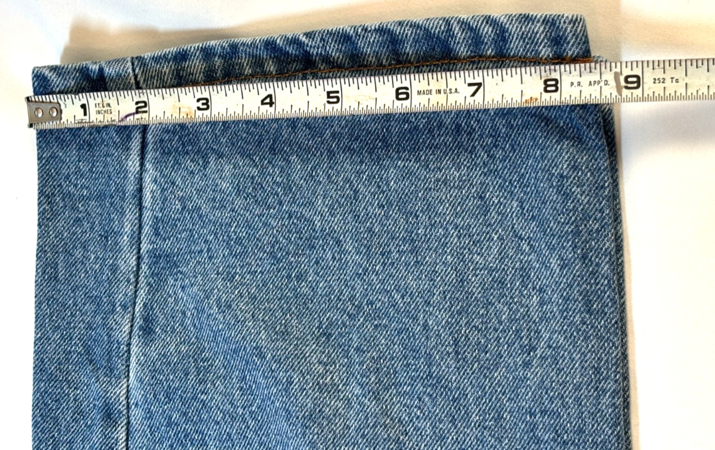 Ripped High-Waist Straight Jeans Women’s Medium 28-inch Waist Idem Ditto Jeans