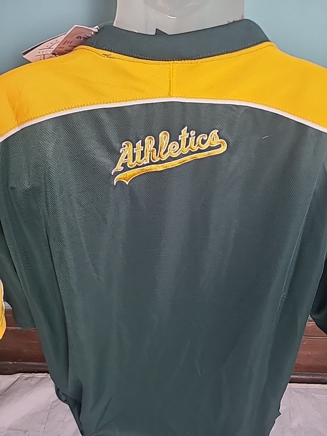 Oakland Athletics A’s Shirt Men’s Large L MLB Stitches NWT Embroidered Logo