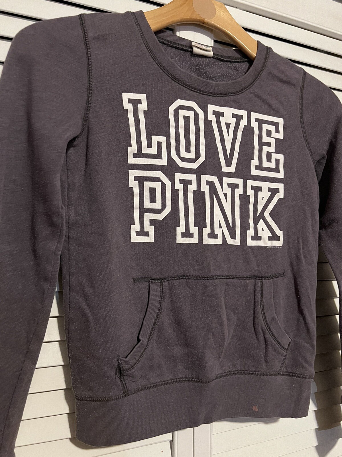 VICTORIA’S SECRET PINK Women’s Size Xsmall XS Sweater Shirt Top Kangaroo Pocket