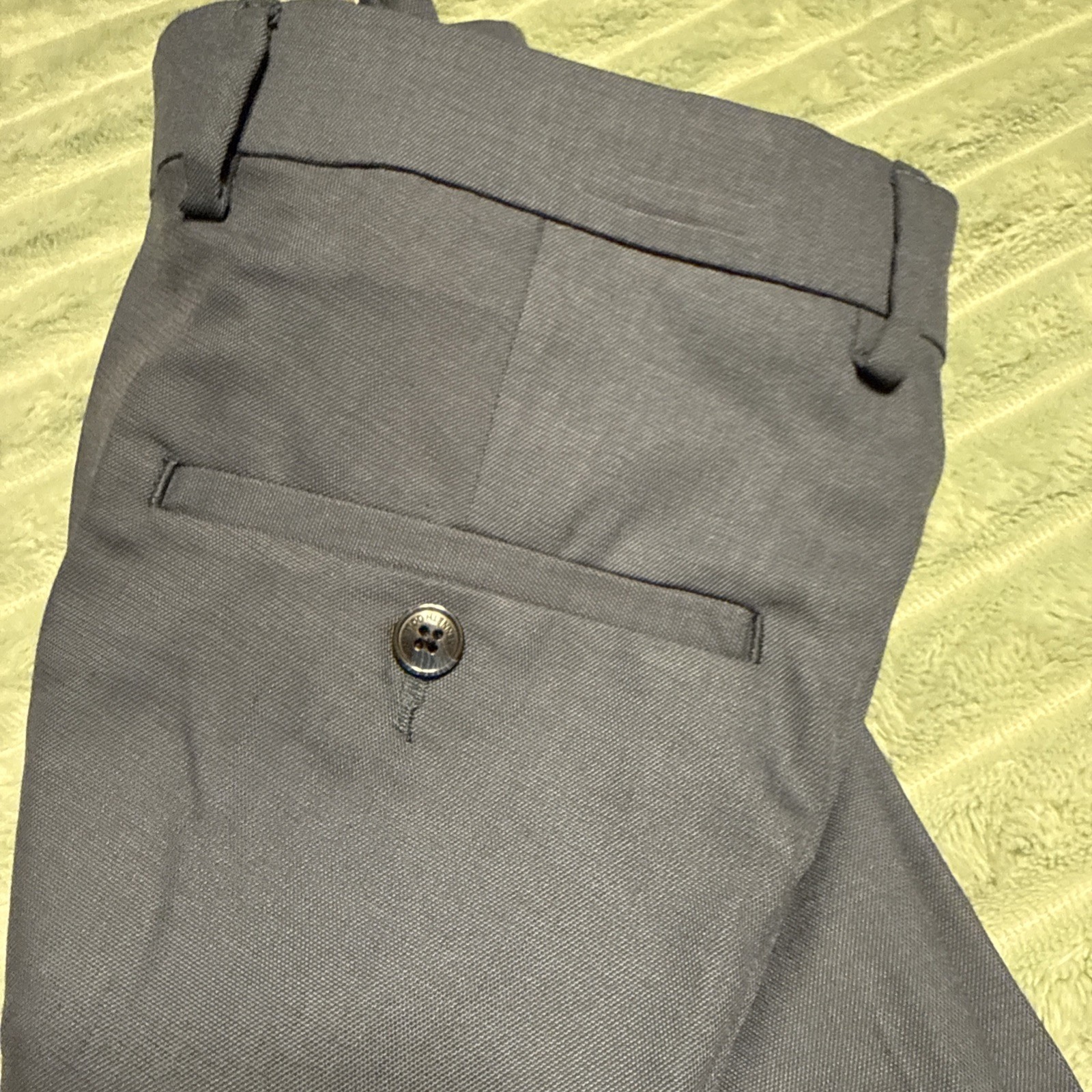 NWT Kenneth Cole Reaction Men’s Slim Fit Chambray, 31Wx30L