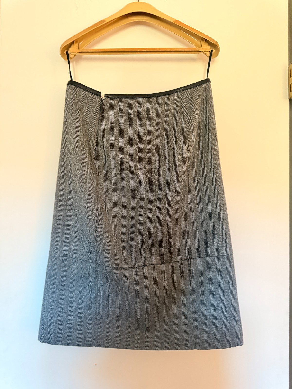 Tom Ford Gucci Black Ivory Herringbone Wool Leather Skirt Suit IT 40/42 US 6-8