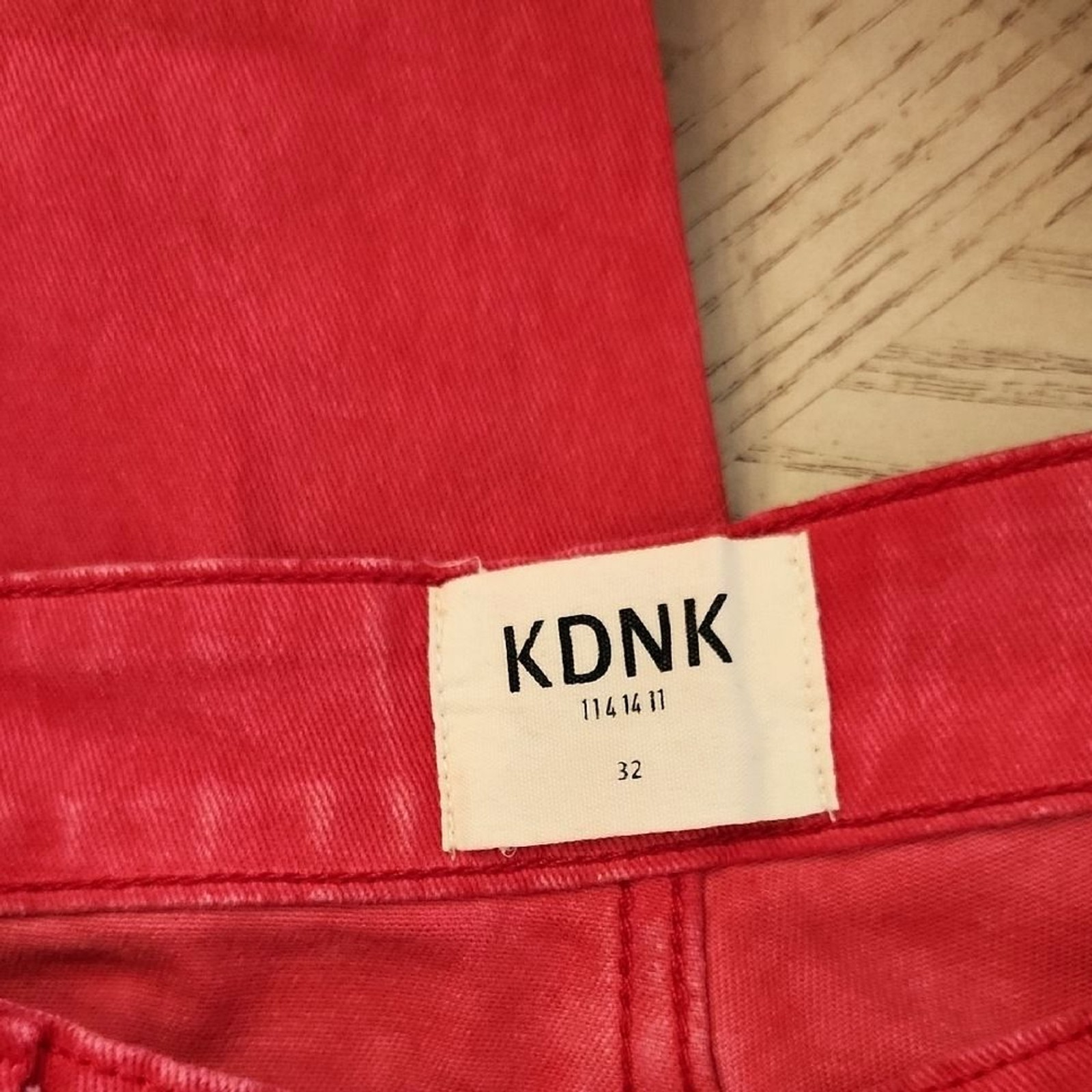 KDNK Comfort Stretch Distressed Skinny Jeans w/ Zippered Ankles Red Size 32