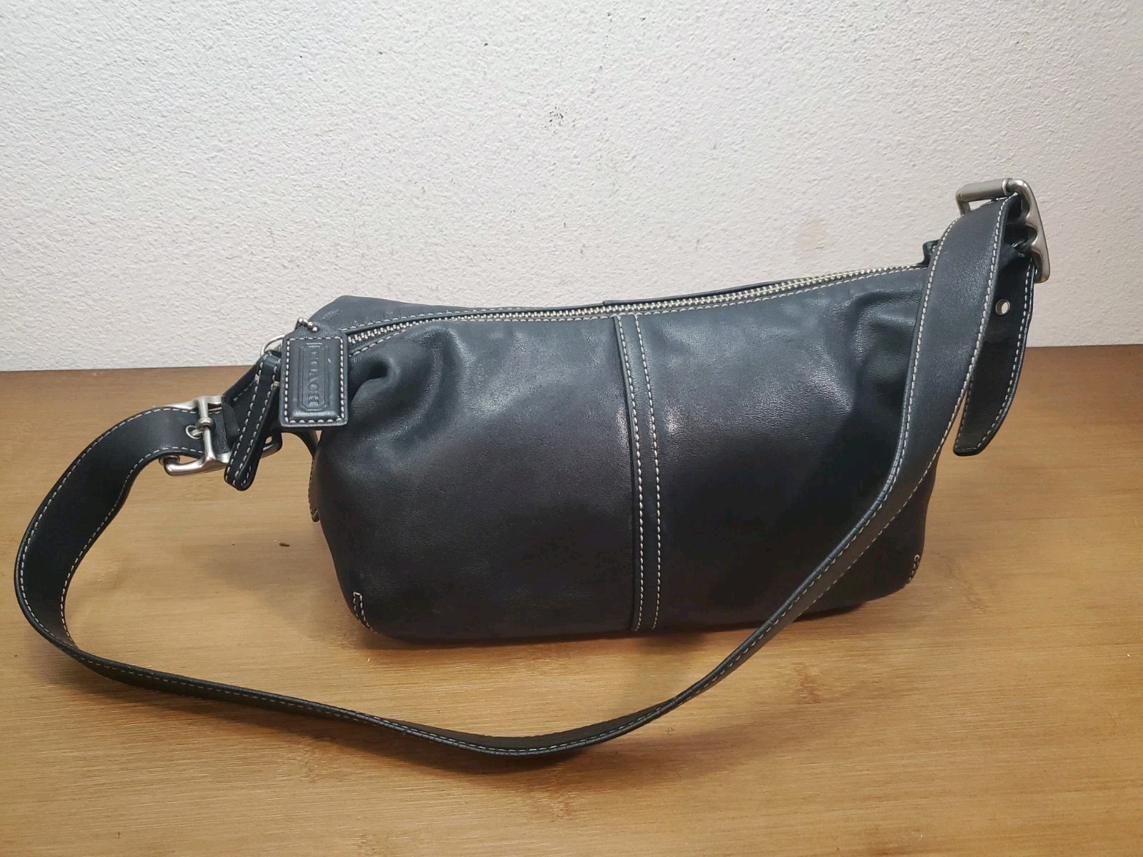 Vintage COACH 9564 Black Leather Legacy Demi Hobo Shoulder Bag Adjustable Strap