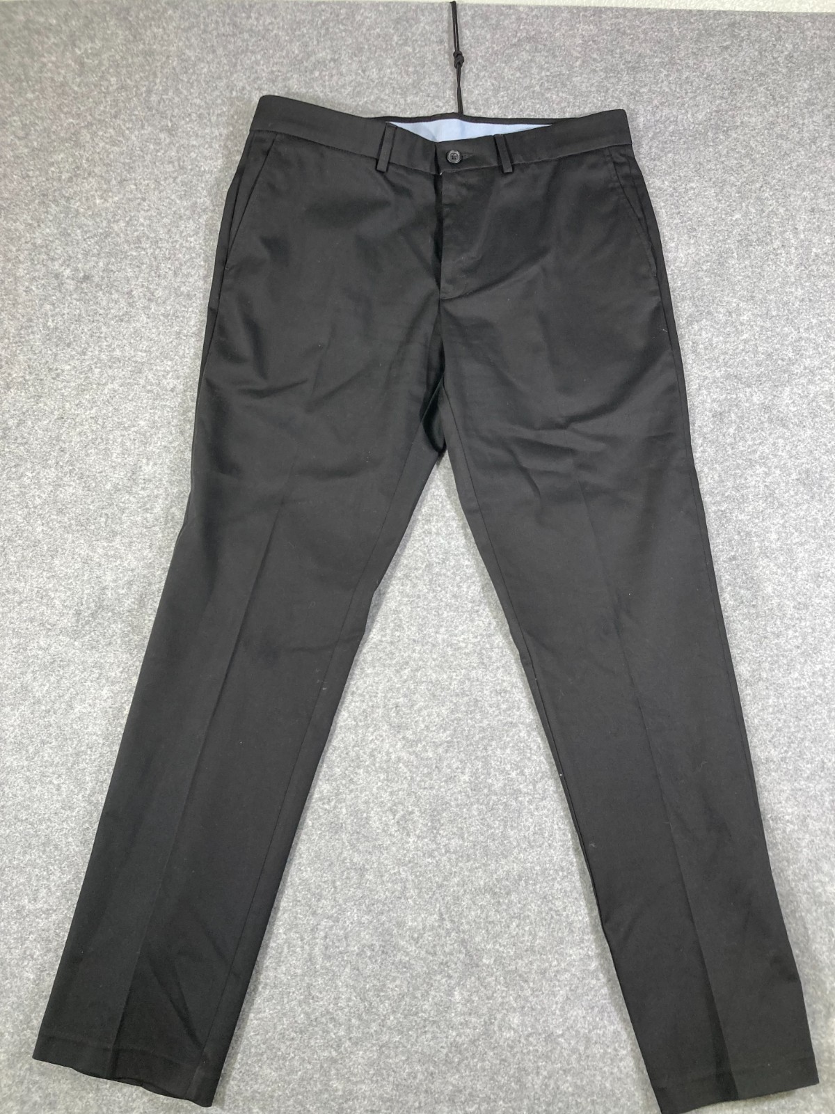 Haggar Khaki Pants Mens 36X32 Black Slim Fit Straight Leg Non Iron Flat Front