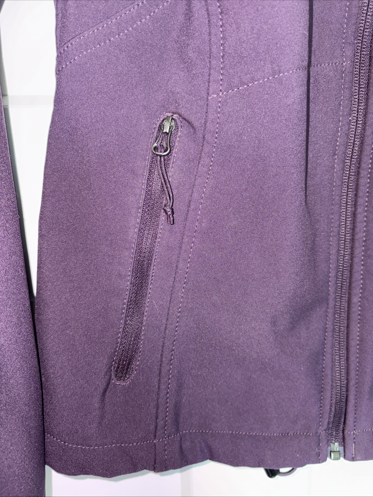 Eddie Bauer Women Softshell Zip Fleece Lined Jacket Sz XS Purple Water Resistant