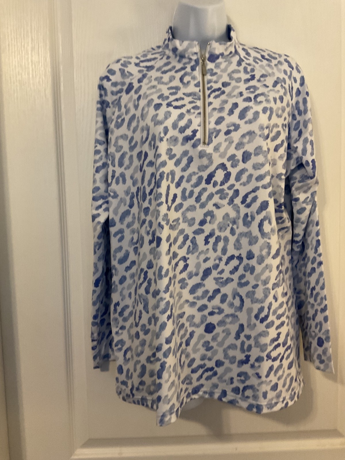 Ana Clare Active Blue White Black Animal Print Top Long Sleeve Women’s Sz XL