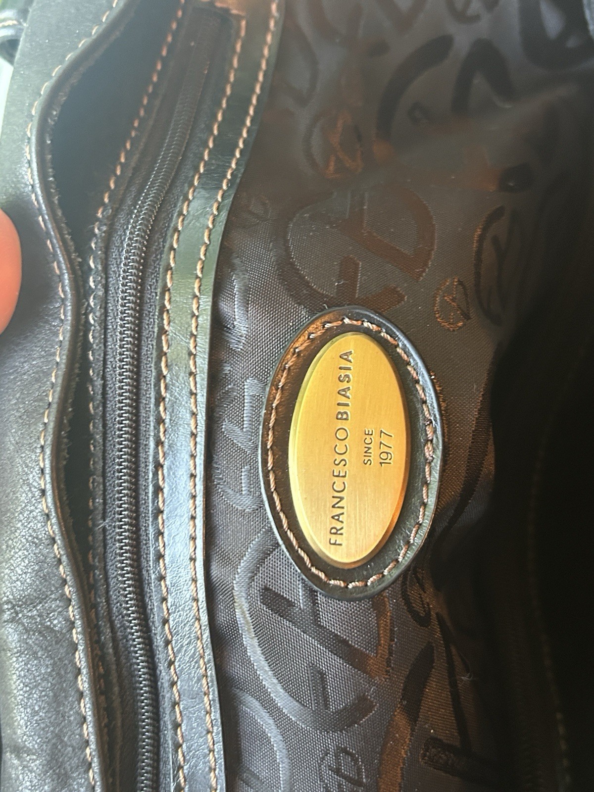 Francesco Biasia Black Leather Shoulder Bag Buckle Accent Zip Top Brass Hardware