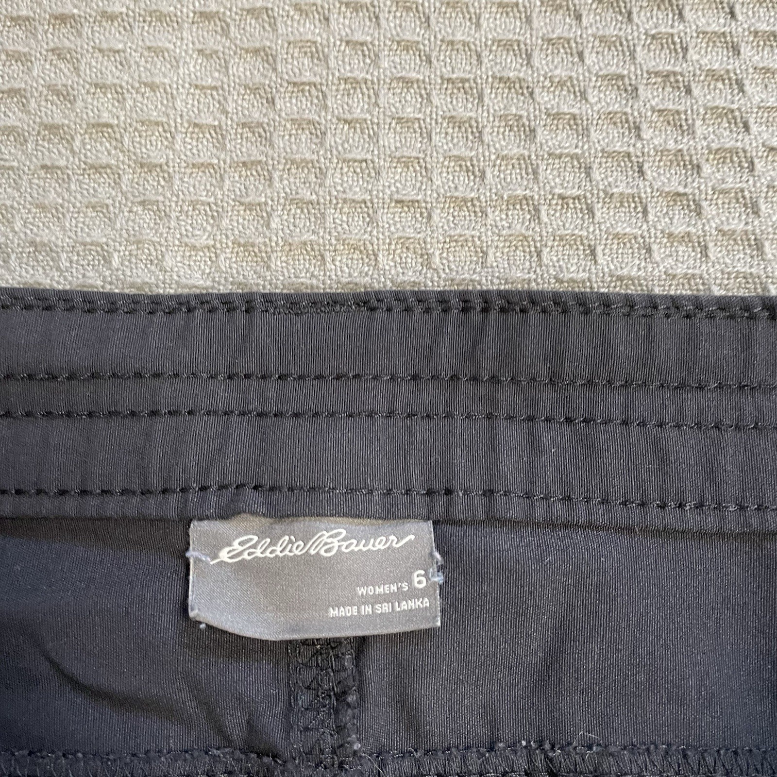 Eddie Bauer Rainier Capri Pants 6 Womens Black Nylon Stretch Hiking
