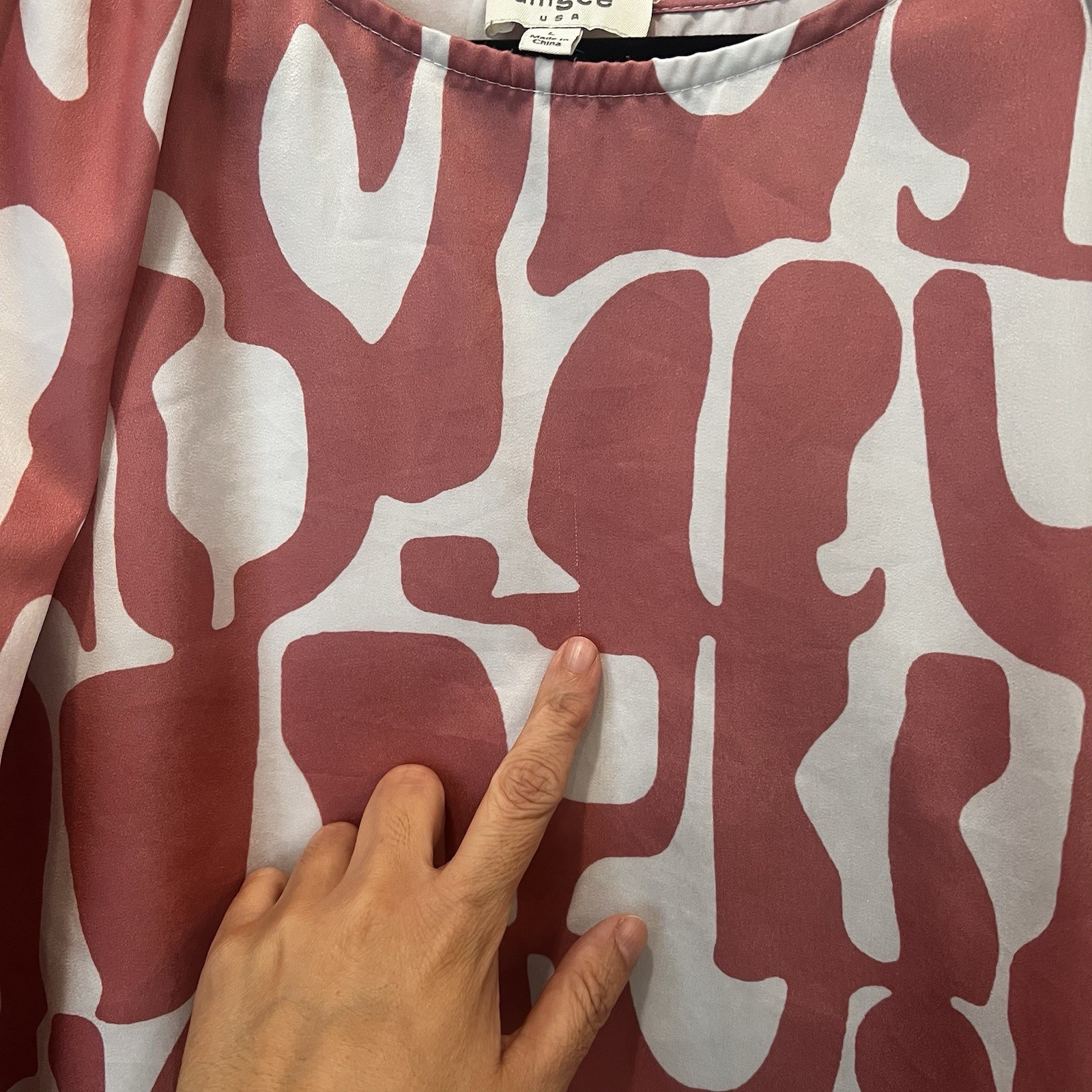 Umgee Abstract Print Two Tone Red Blouse Sz L Office School Art Gallery Academia