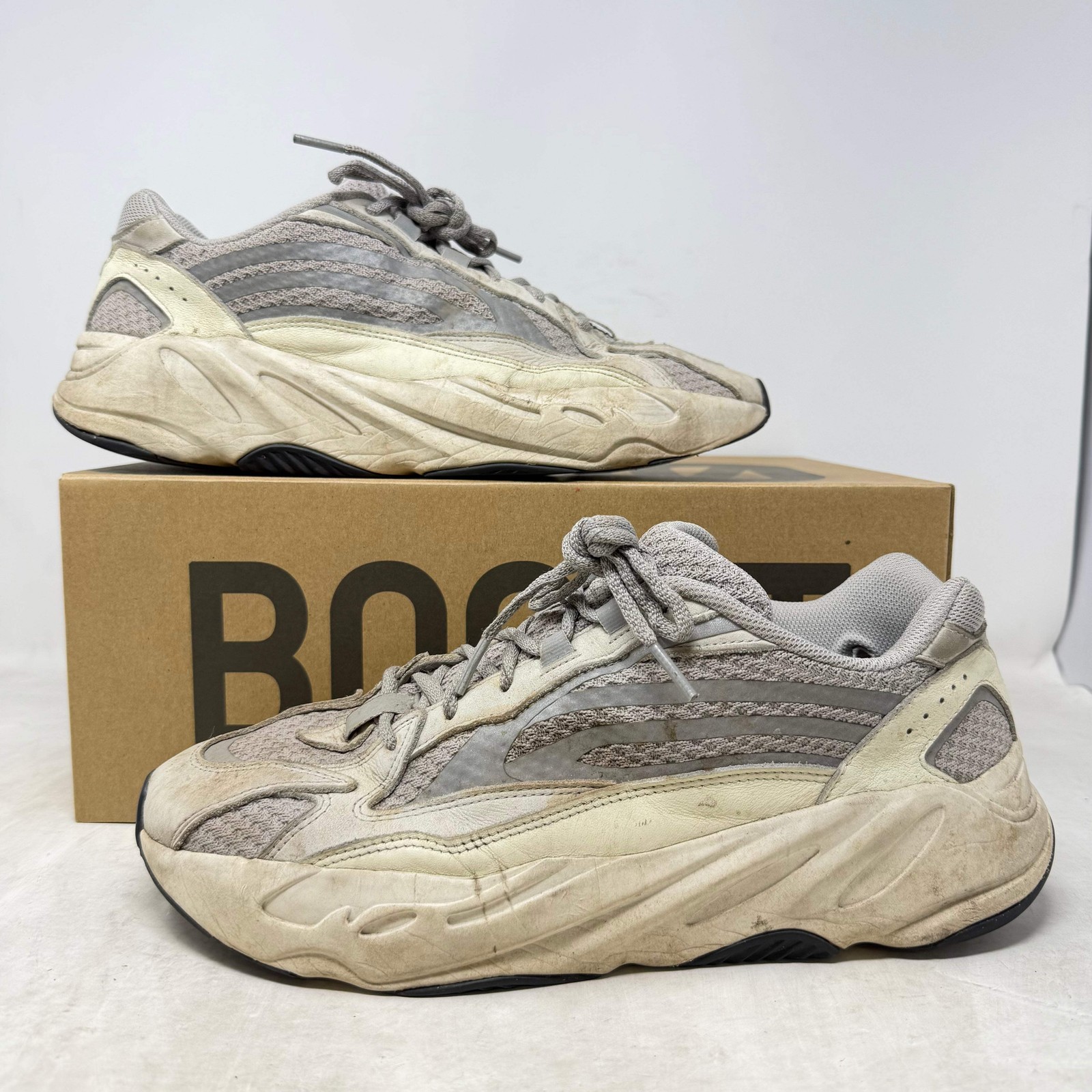 Size 12 Men adidas Yeezy Boost 700 V2 Static Pre Owned EF2829
