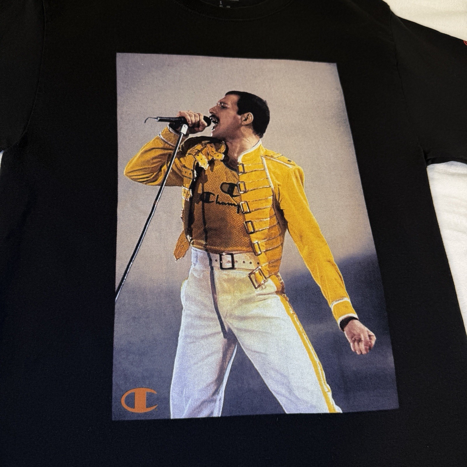 Queen Official Merch T-Shirt Men’s Size Small Black Champions Brand