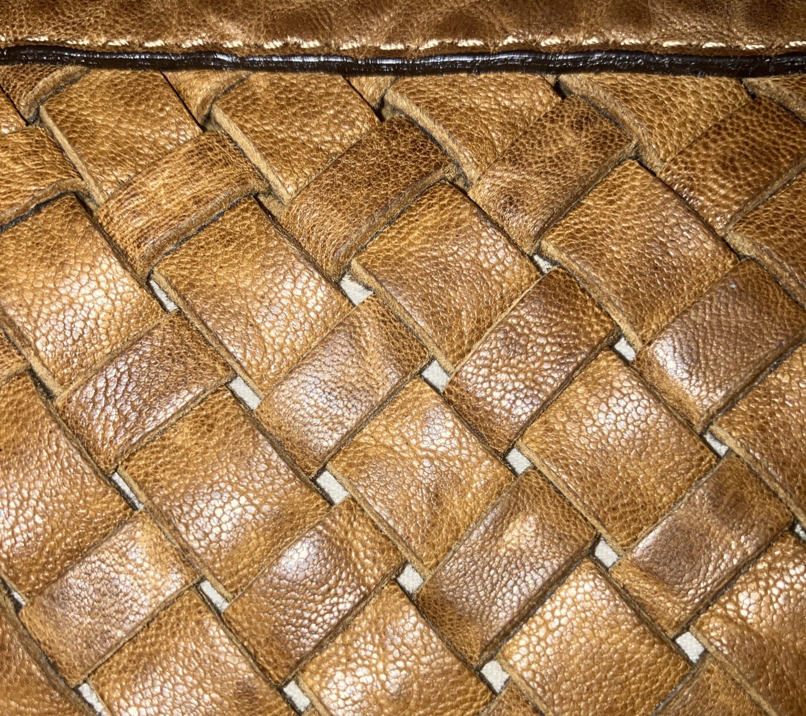 Maxon Collection Italian Genuine Leather Woven Crossbody Organizer Purse