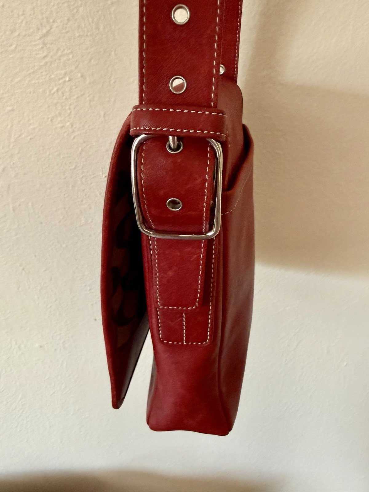 Vintage Coach 2002 red Legacy bag #K2P-9335