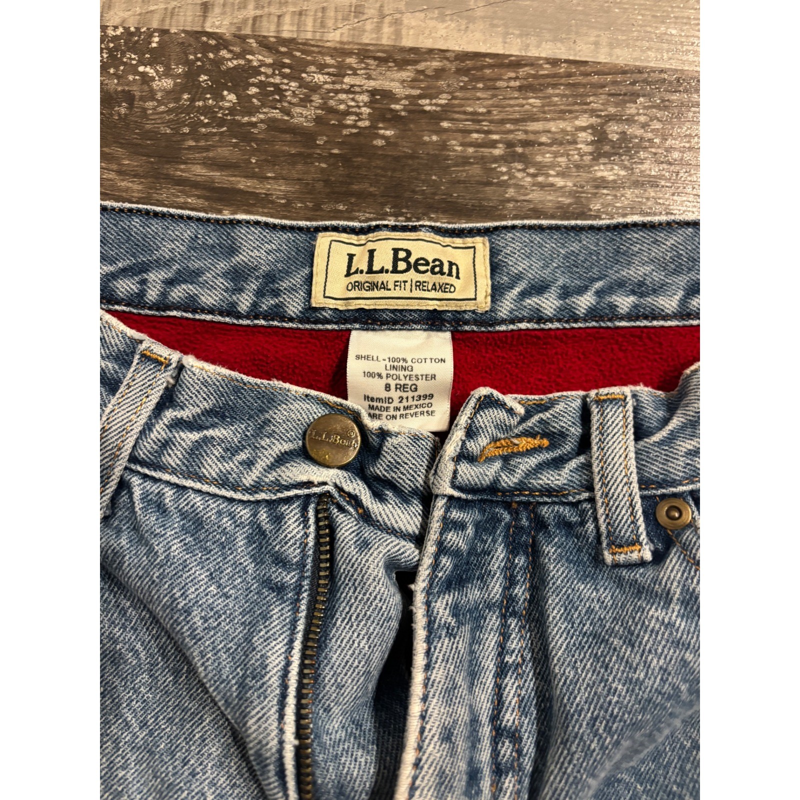 LL Bean Original Fit Relaxed Fleece Lined Jeans Light Wash Denim 8 Reg 211399