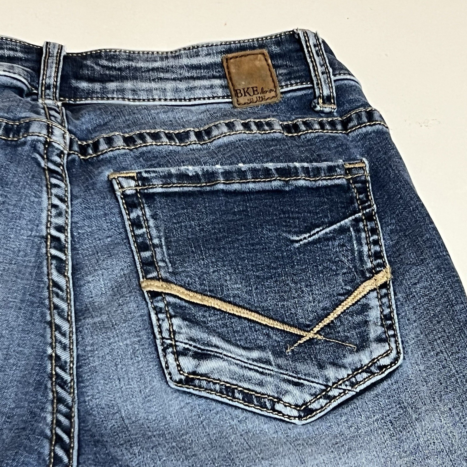 BKE Denim Payton Skinny Jeans Tag 27×31.5 Measures 29×28 Blue Distressed