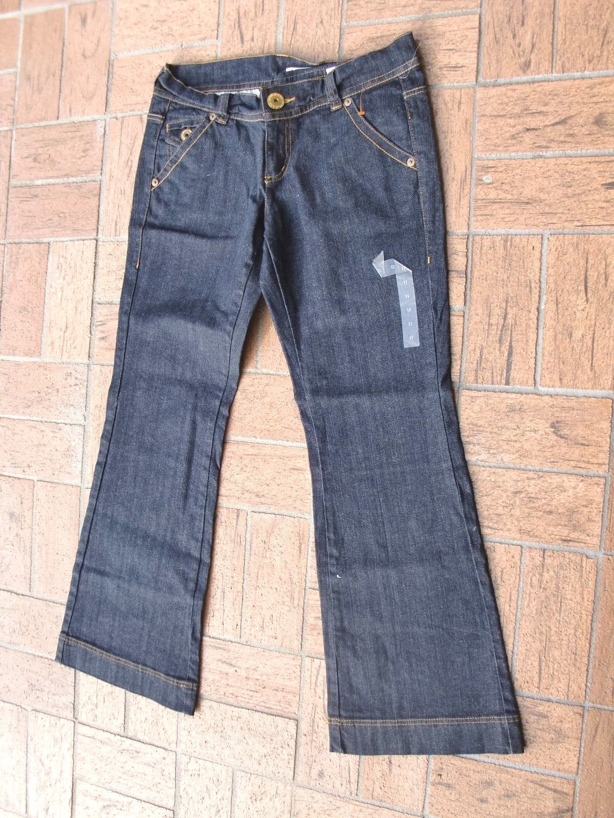 NWOT~DKNY~Blue Denim 98%Cotton/2%Spandex 5 Pockets Stretch Jeans size 11 CUTE!