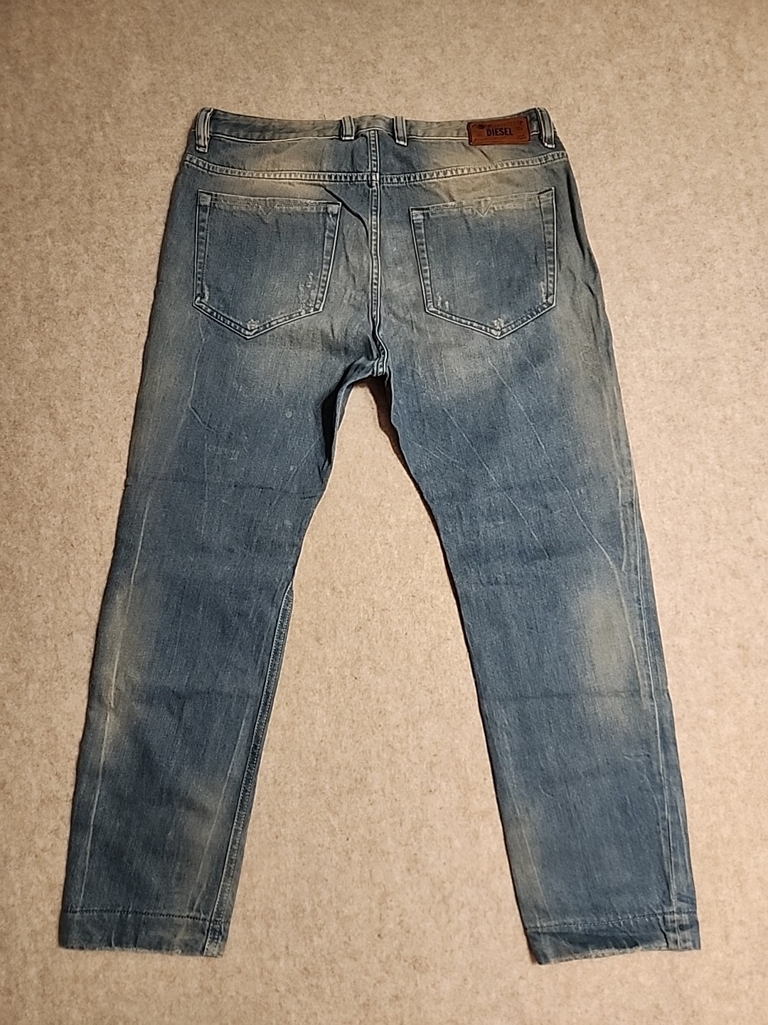 Diesel Eazee Relaxed Boyfriend Denim Jeans 30×25 whiskered Distress staining EUC