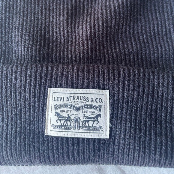 NWT Levi’s Men’s or Unisex Black Knit Beanie one size fits most