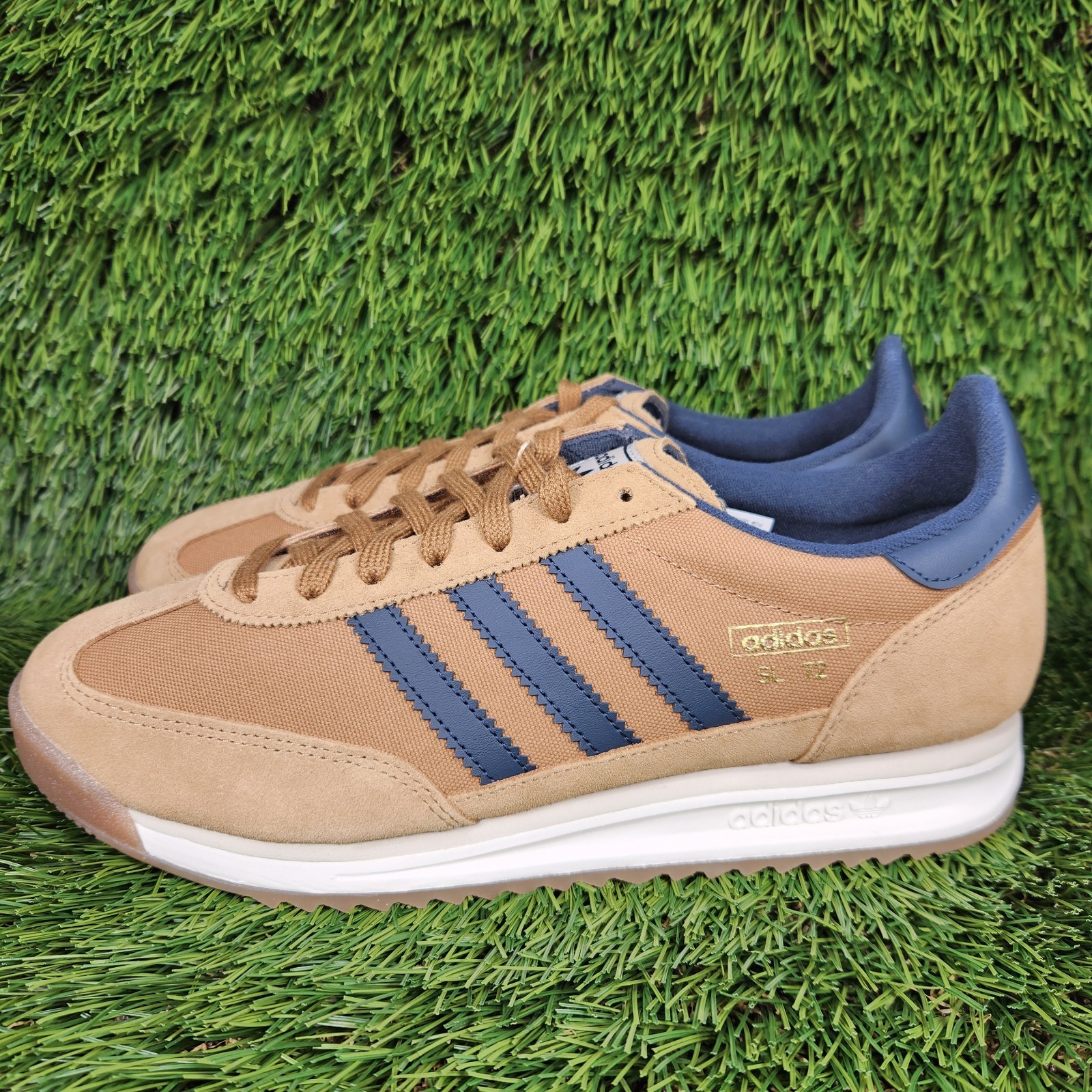 Adidas SL 72 RS Mens Brown /Navy Blue Stripe Gum Bottom Sneaker Originals JR8770