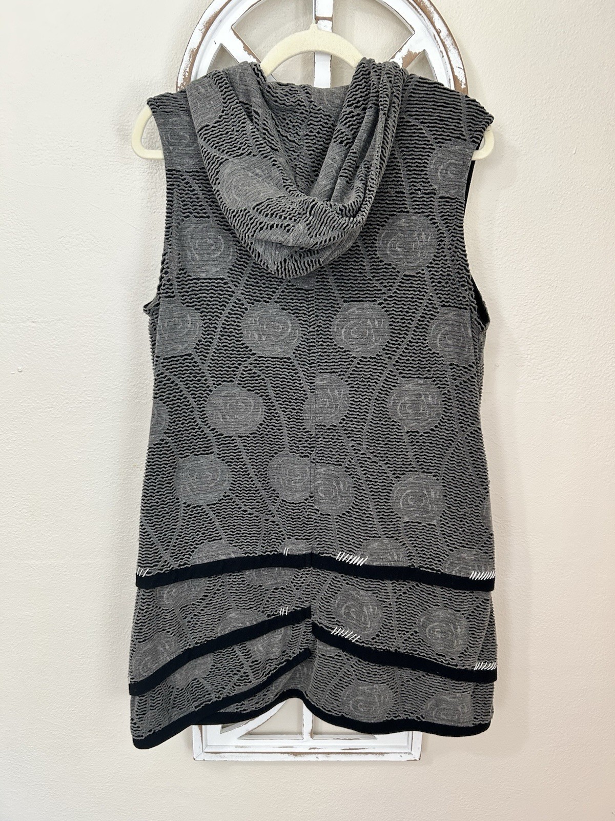 Parsley & Sage LARGE Mixed Media Textured Hooded Sleeveless Button Up Vest