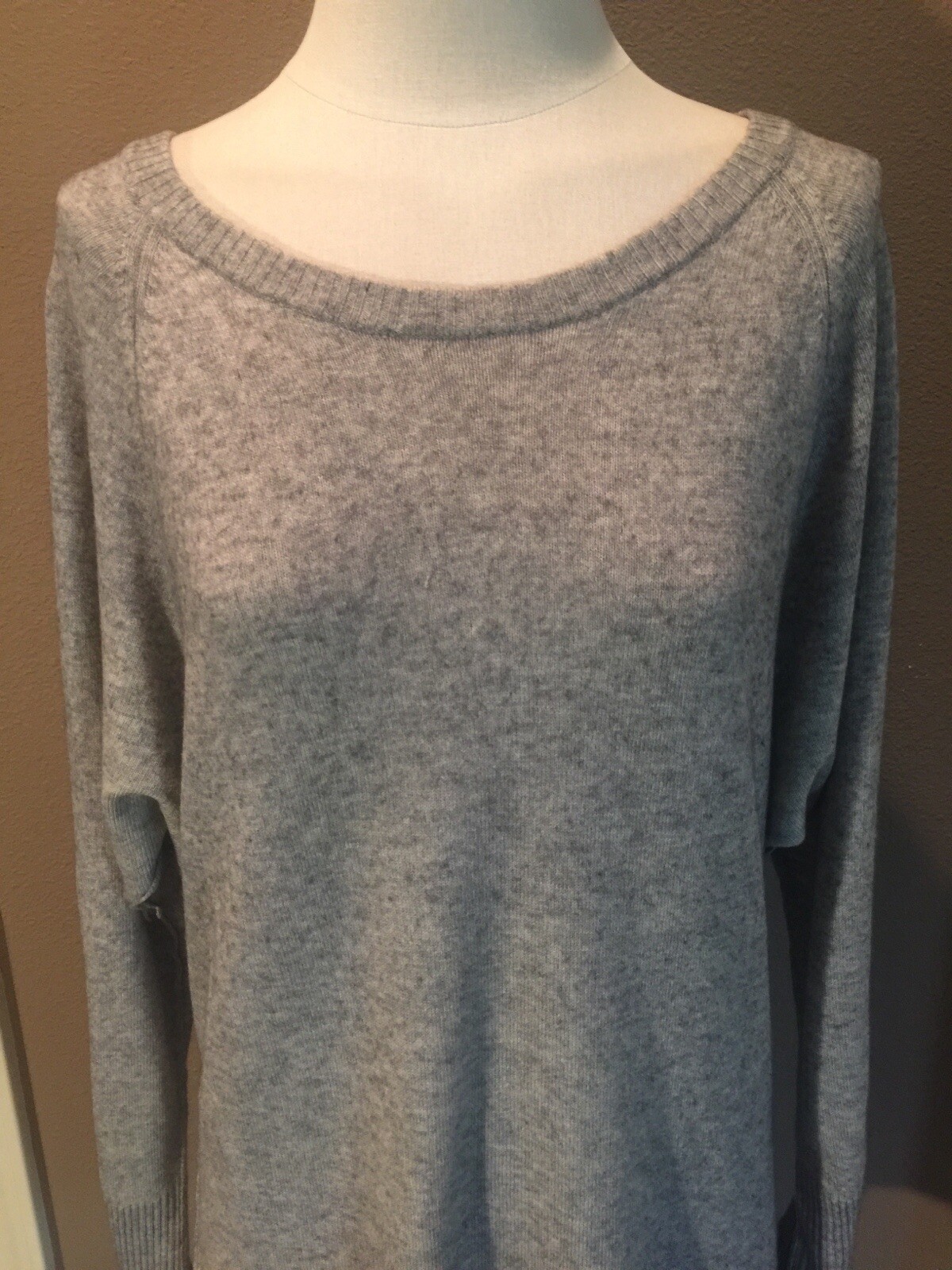 Nordstrom Halogen M Gray Pullover Sweater 90% Wool 10% Cashmere W Long Sleeve