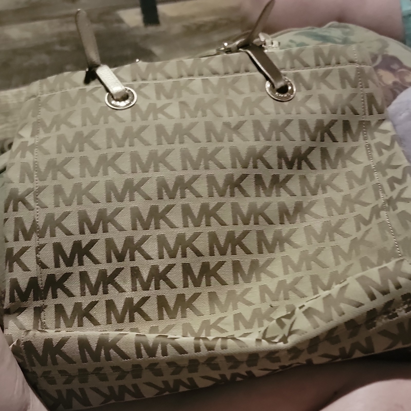 Michael Kors Large Signature Logo Tote Beige/Brown Zip Detachable Strap