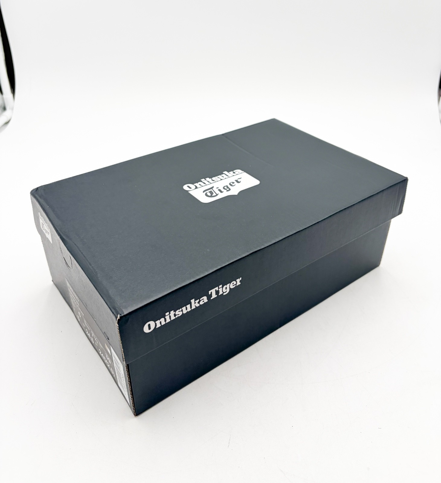 【NEW】Onitsuka Tiger SERRANO Oatmeal/Cream Daily Sneaker (US 6) From US