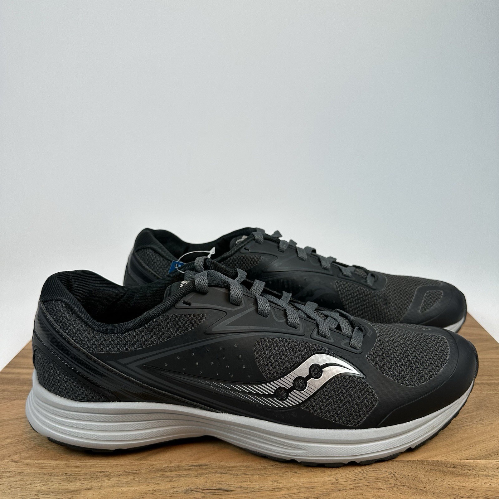 New Mens Saucony Grid Seeker Black Athletic Running Sneakers Shoes Size 11.5 M