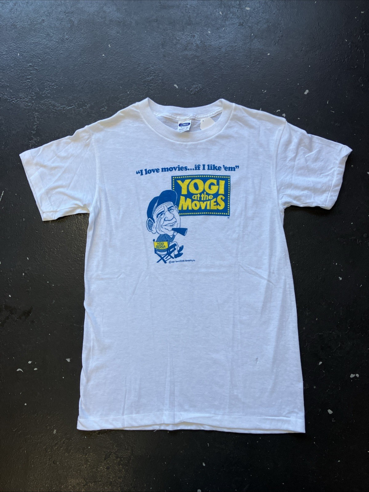 Vintage 80s Yogi Berra At The Movies TV Promo Single Stitch Shirt White M USA