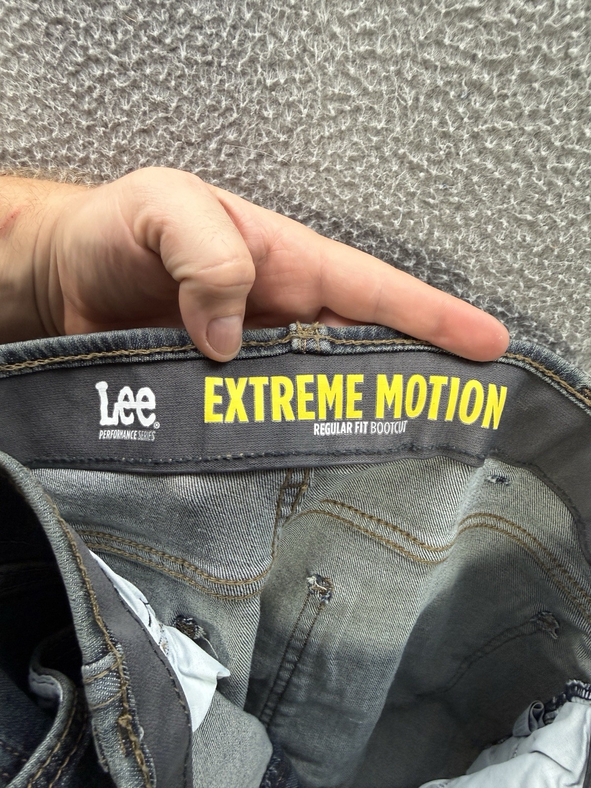 Lee Jeans Mens 34×32 Blue Extreme Motion Regular Fit Bootcut Distressed NEW