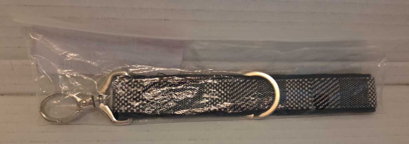 Thirty One 31 Hang It Up Key Fob Double Stripe Ring Clip Wristlet Strap NEW