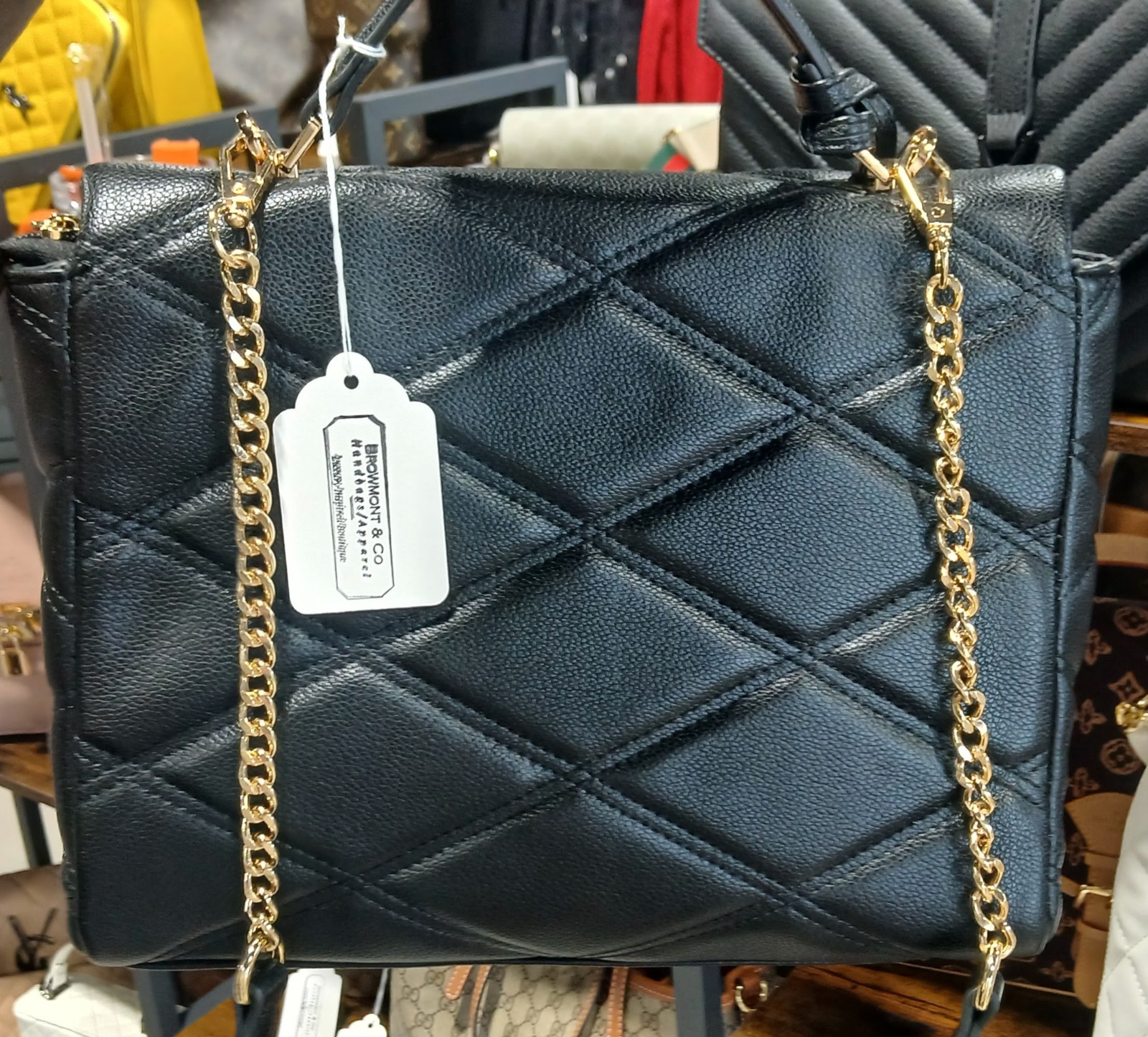 Saint Laurent YSL Black Quilted Shoulder Bag Gold Chain Strap Zip Pouch