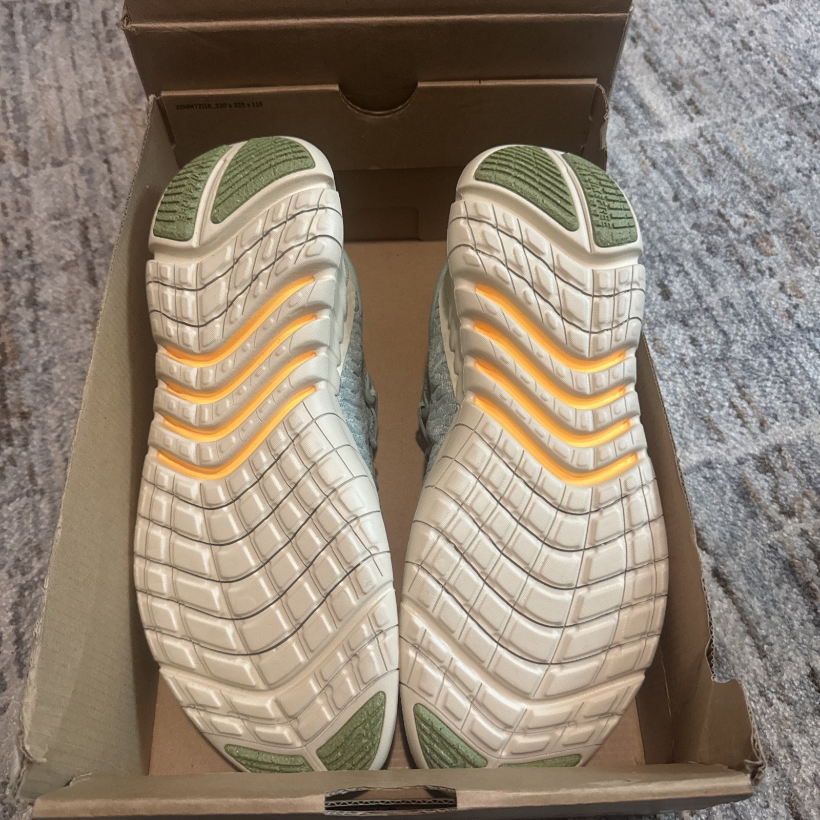 Size 10 Nike Free Run 5.0 Olive Aura (2021)