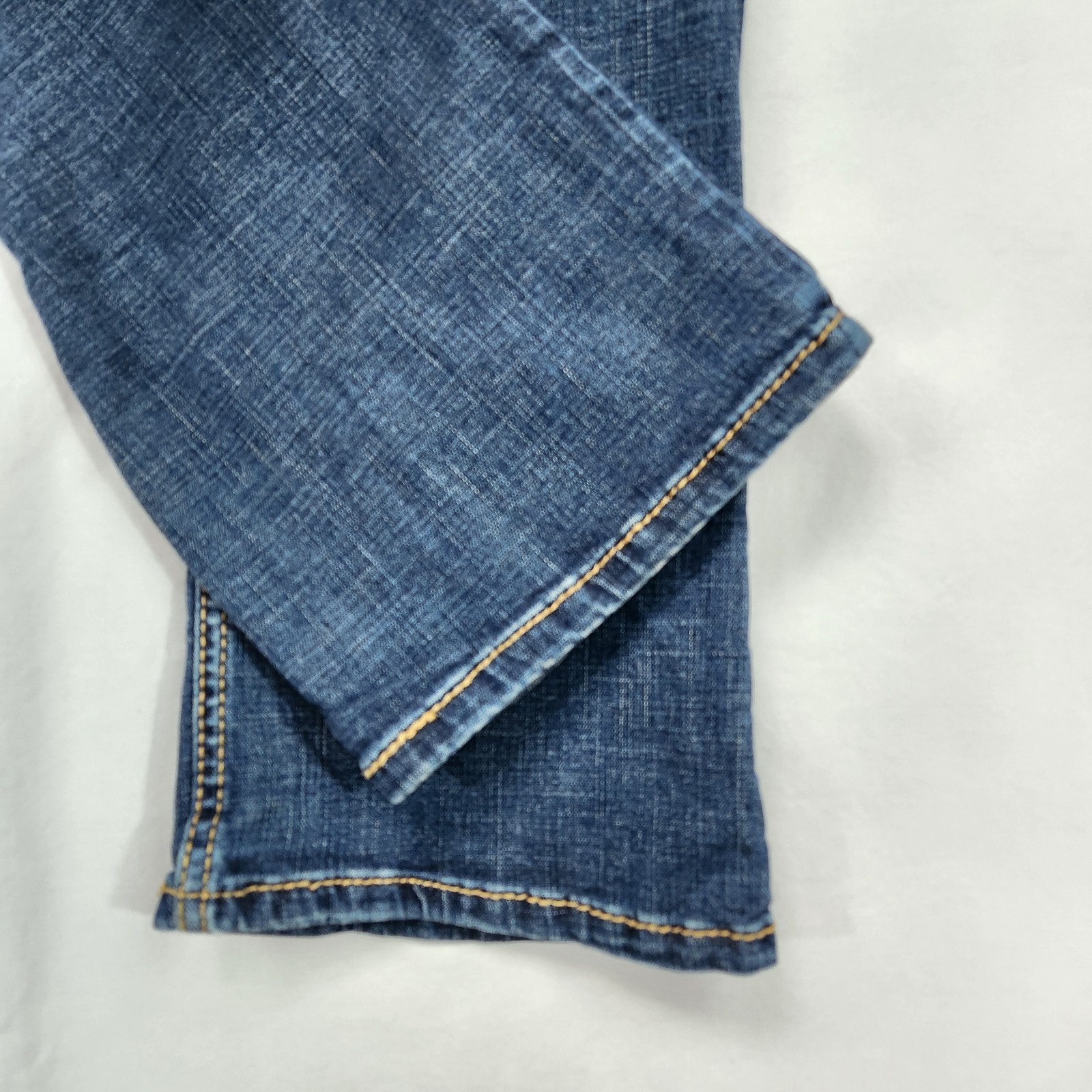 Wrangler Womens Bootcut Jeans Size 7×34 Blue Denim Mid Rise Western Y2K