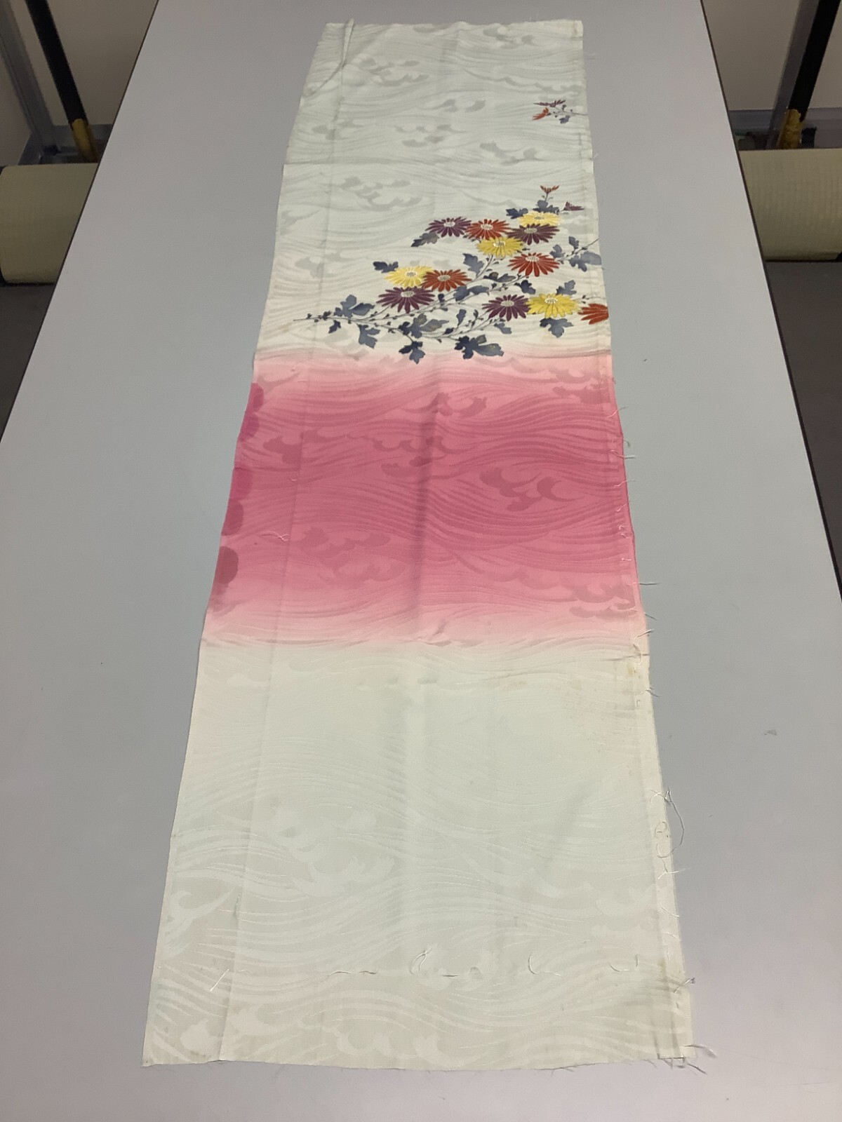 Japanese Vintage Kimono Fabric cloth Boro Light green Flower Dirt 49.6×13.7in