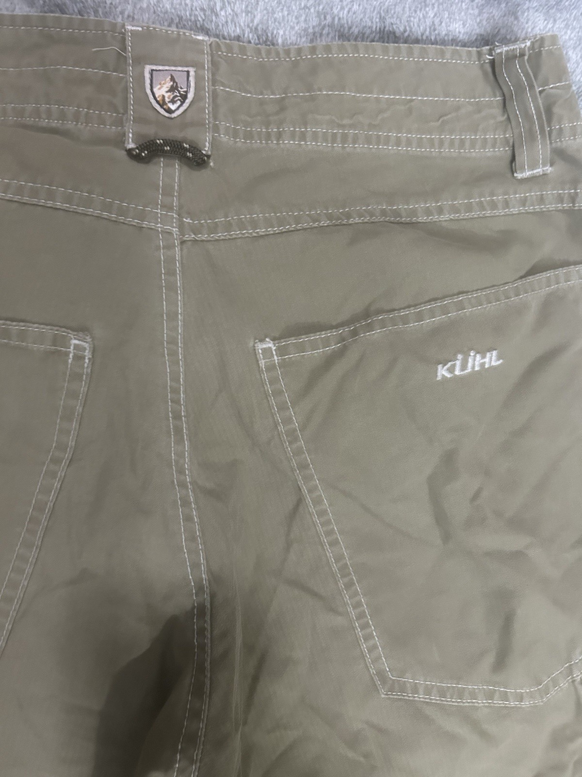 Kuhl Men’s workwear/hiking pants with some paint splatter 30×32