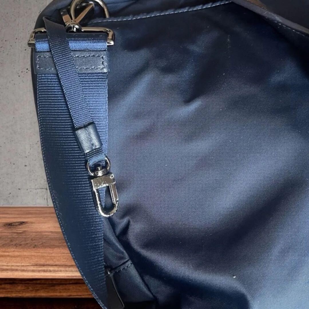 TUMI 2Way Business Bag Nylon Leather Navy Black Model 0481764INDE 14.96in