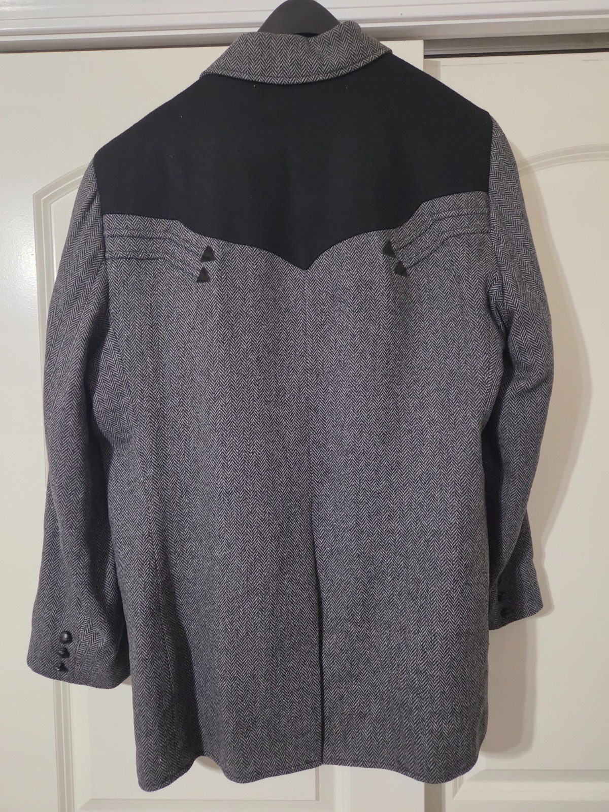 Vintage Pioneer Wear Western Sport Coat Blazer 44 Gray Herringbone USA