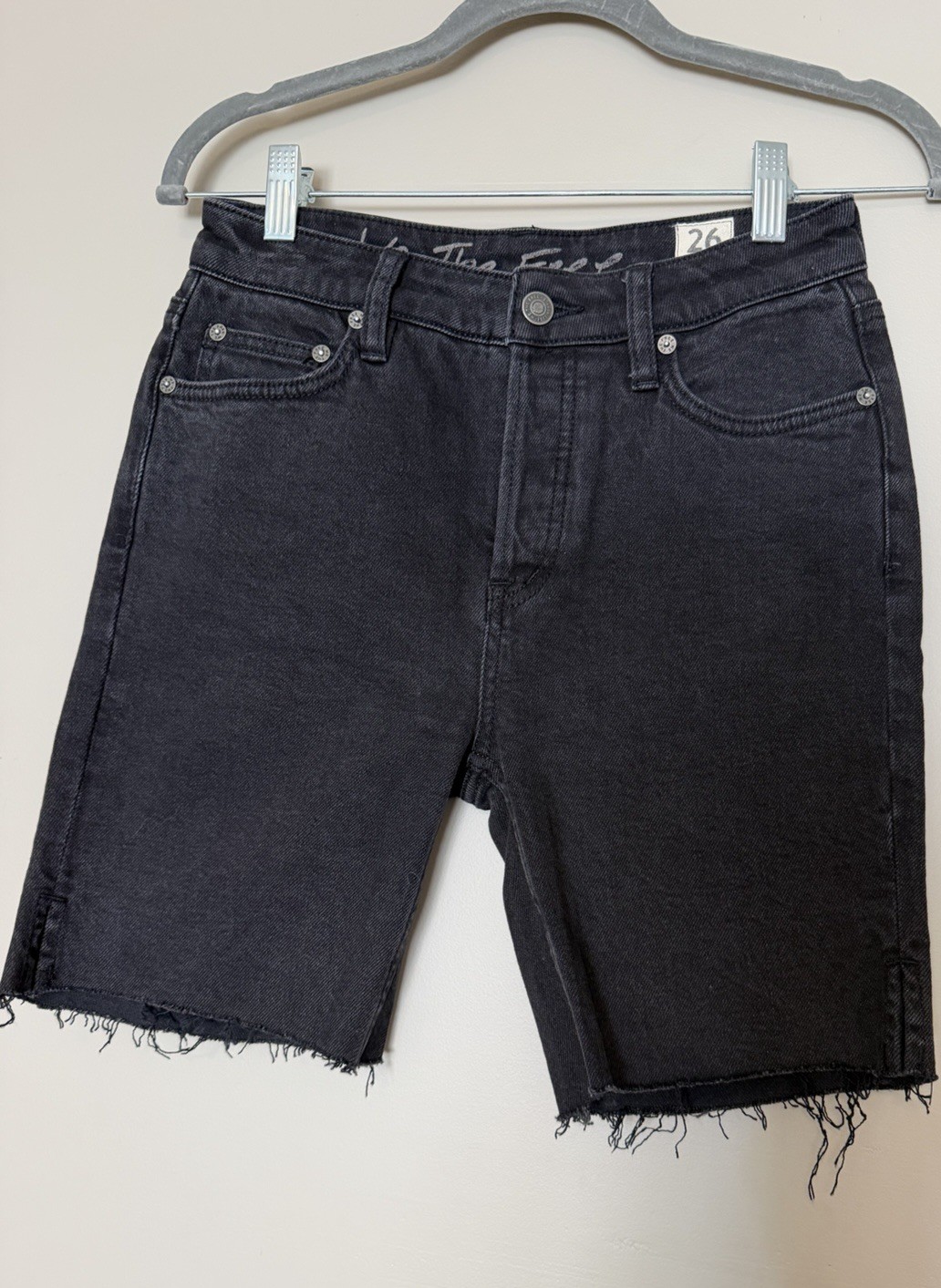 We The Free Black Wash Denim Cut Off Shorts High Rise 5-Pocket Button 26