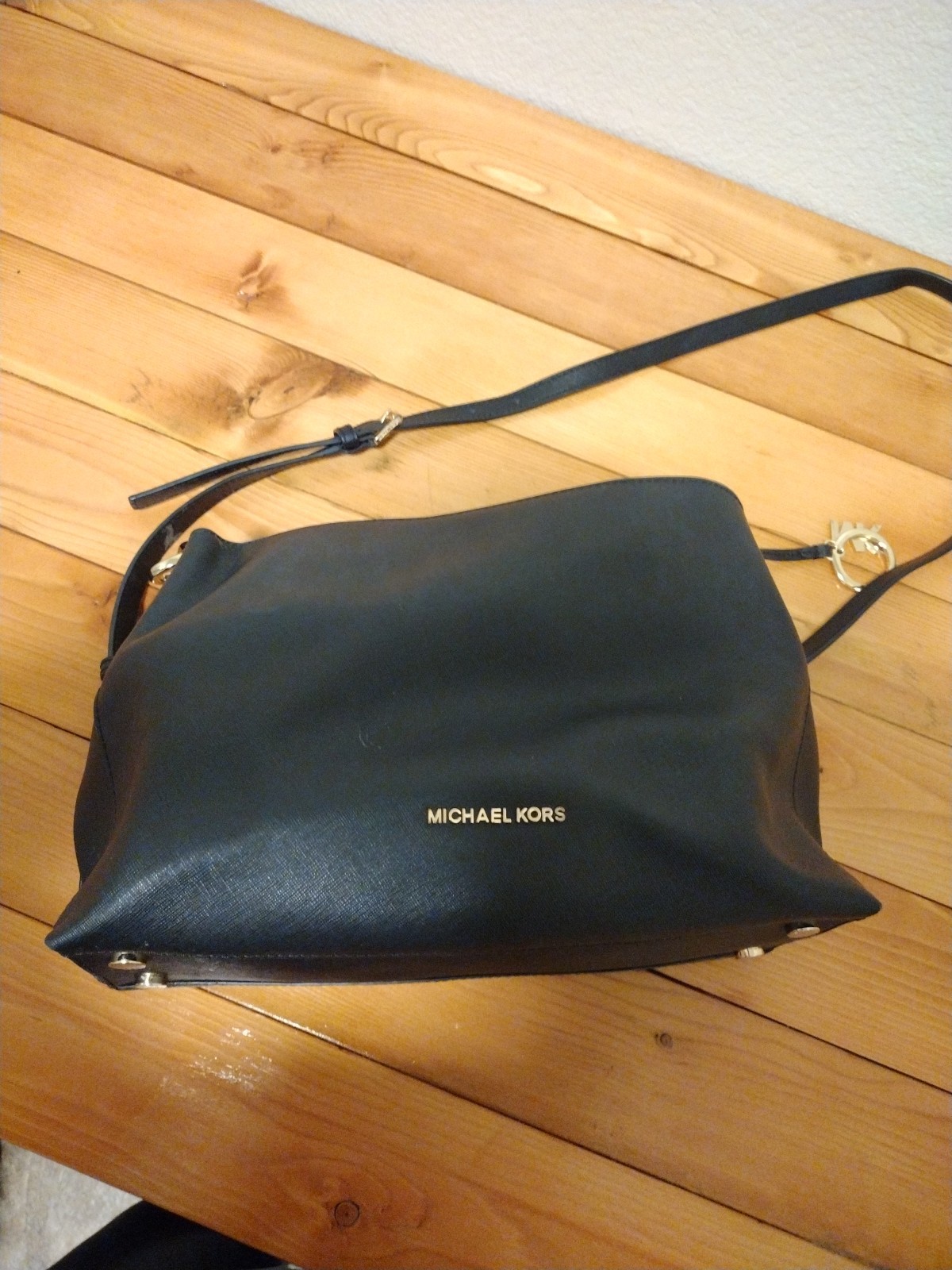 Michael Kors Medium Savannah Satchel Black Saffiano Leather Handbag Crossbody