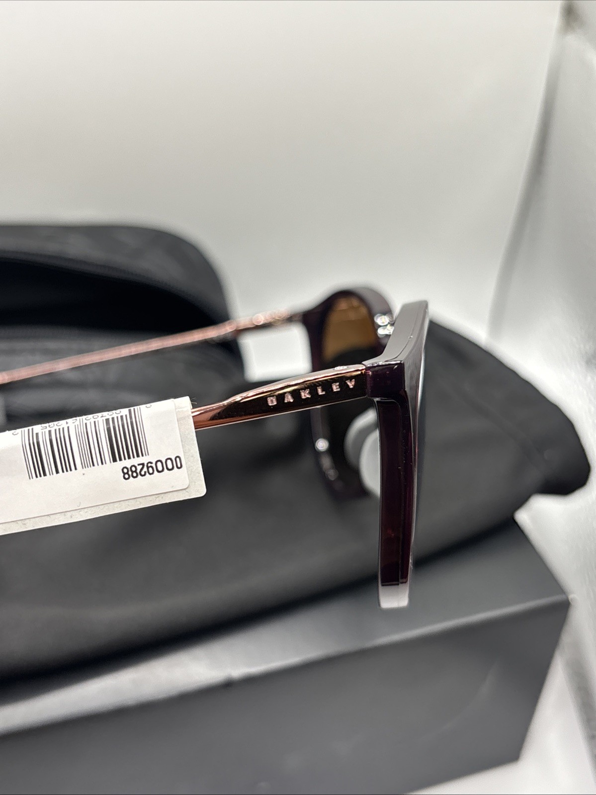 Oakley Sunglasses Women’s Prizm Crystal Raspberry New Authentic W/ Case