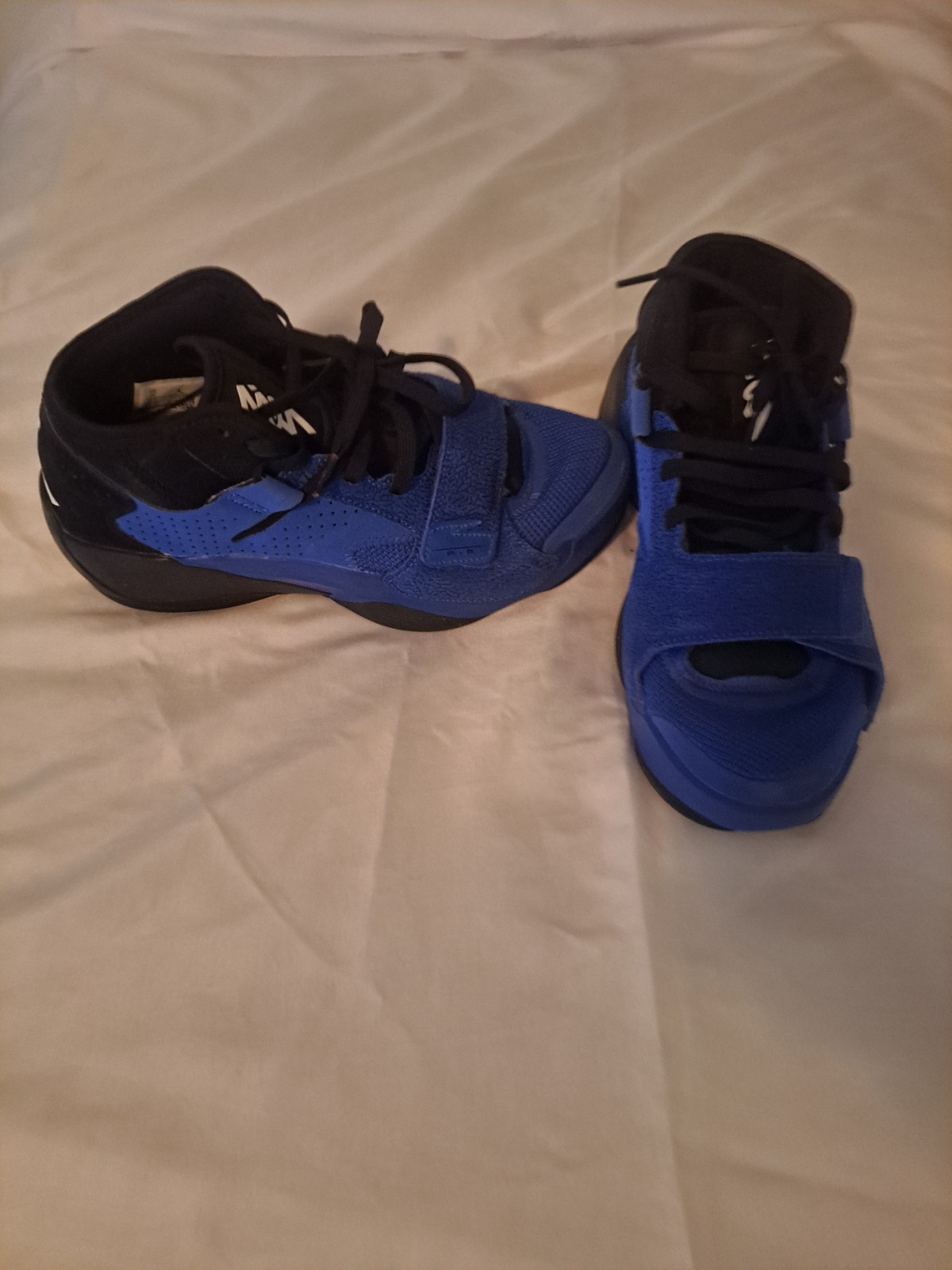 SIZE Y7. – Jordan Zion 2 “ONE NEVER DONE” HYPER ROYAL / BLACK