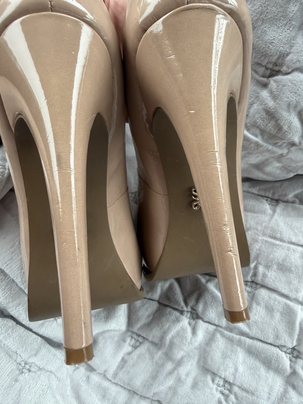 Simply Vera Vera Wang Beige Patent Leather Stiletto Square Toe Pumps 8.5