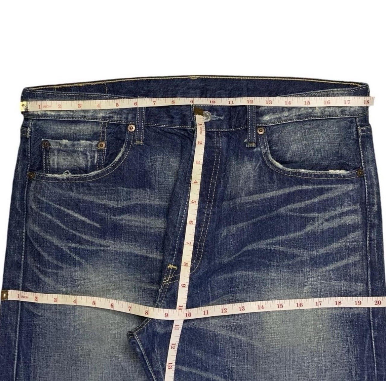 Levi’s 501 Men’s Blue Medium Wash Straight Leg Distressed Denim Jeans