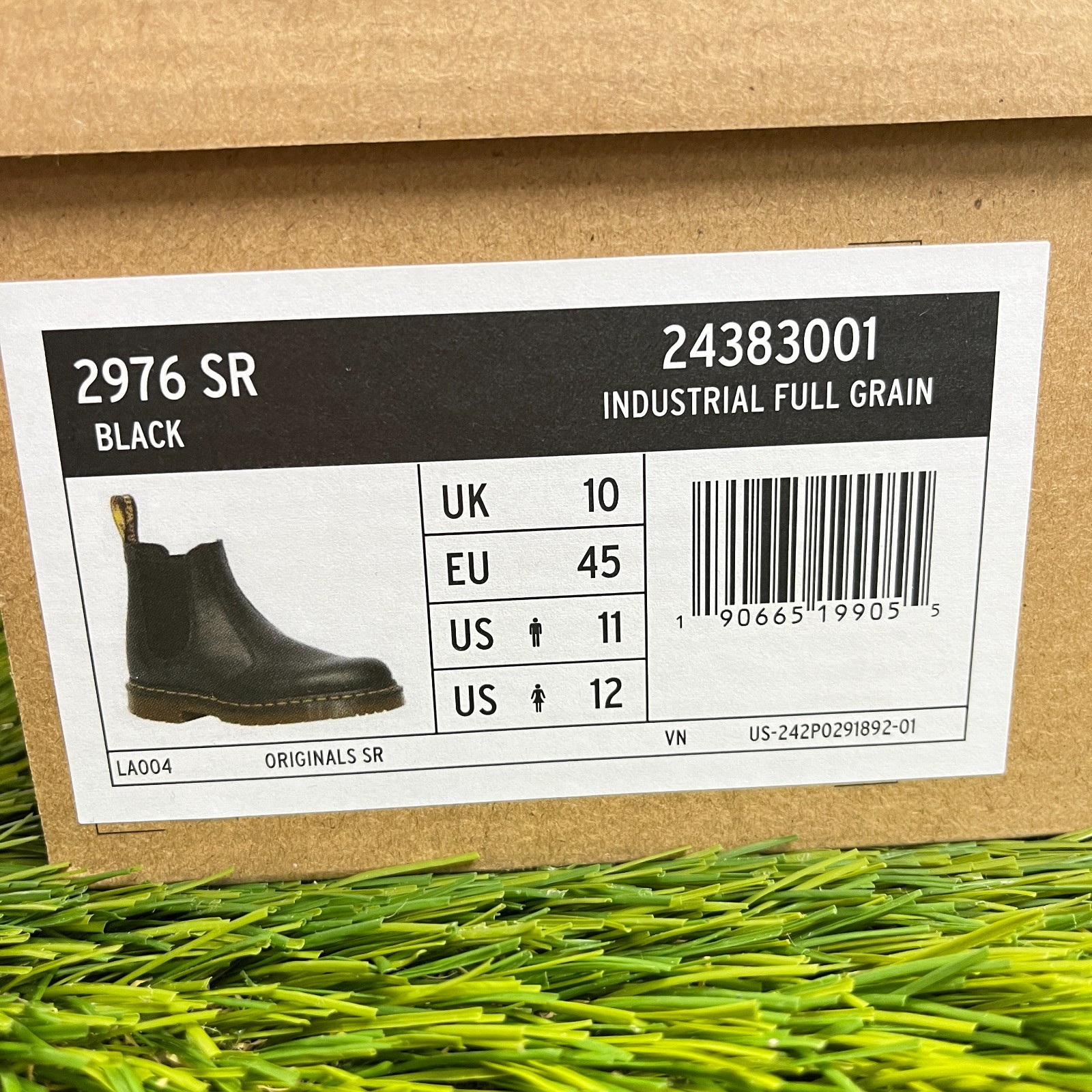 Dr. Martens 2976 SR Mens Size 11 Womens 12 Black Classic Leather Chelsea Boots