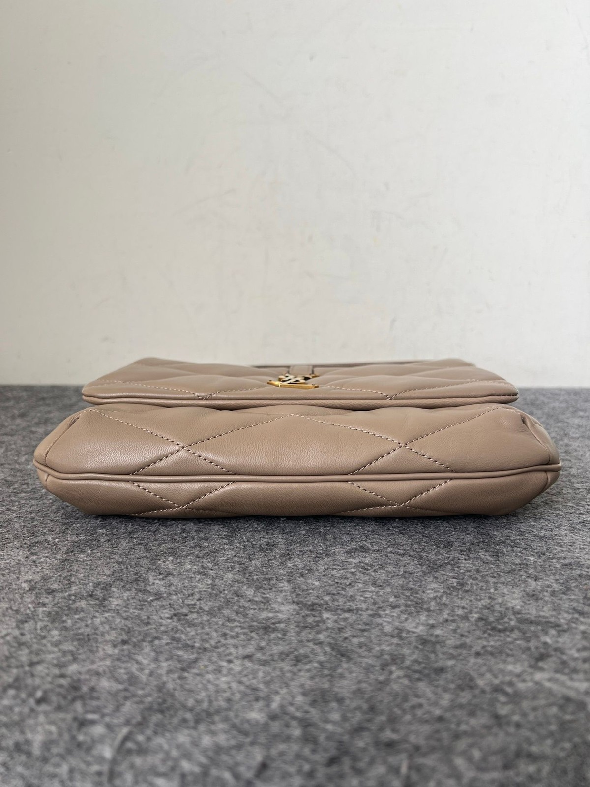 Saint Laurent LE 57 Hobo Shoulder Bag Beige Leather GHW Adjustable Strap Auth