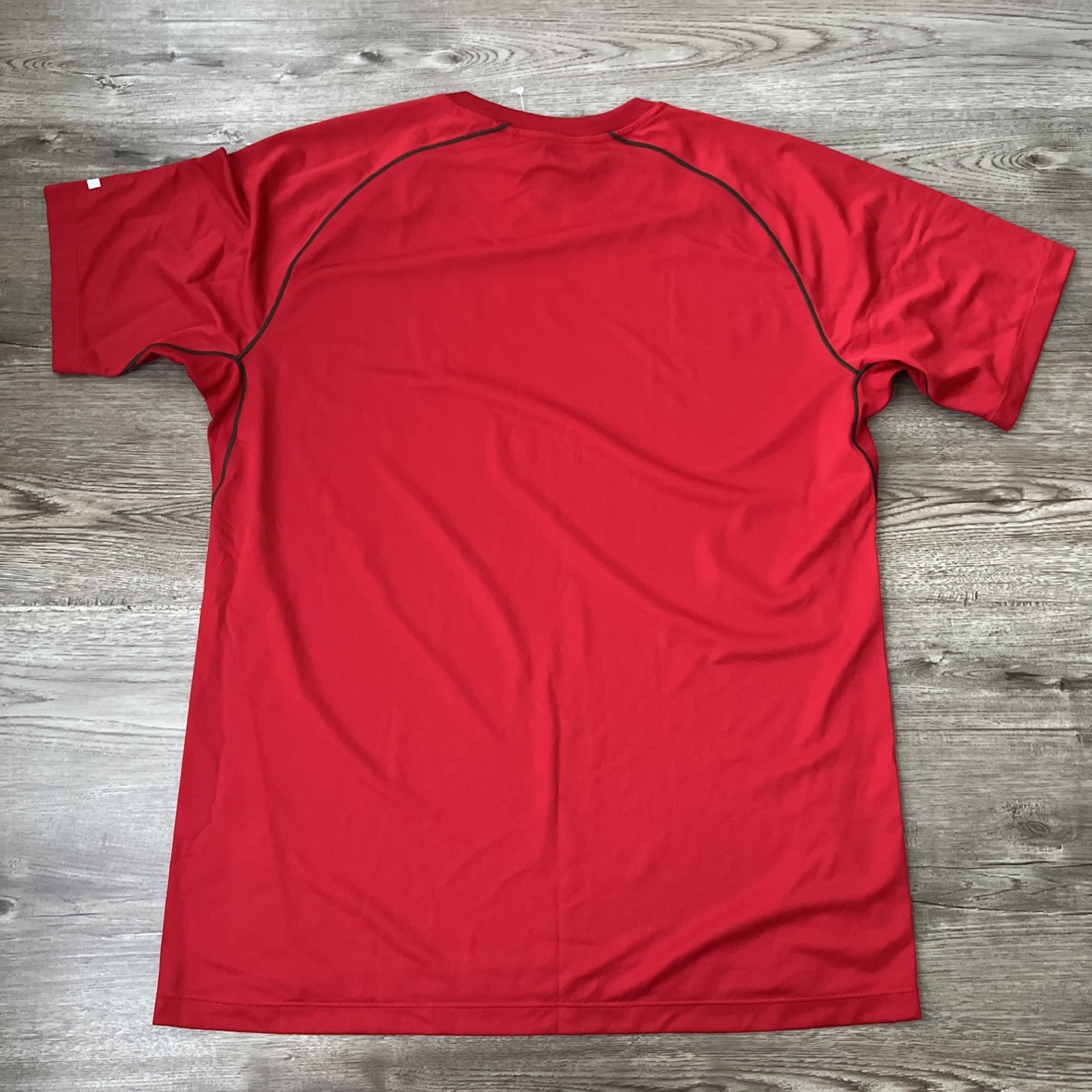 Uniqlo HEATTECH Performance T Shirt Mens XL Red Dry Ex Odor Control Raglan NWT