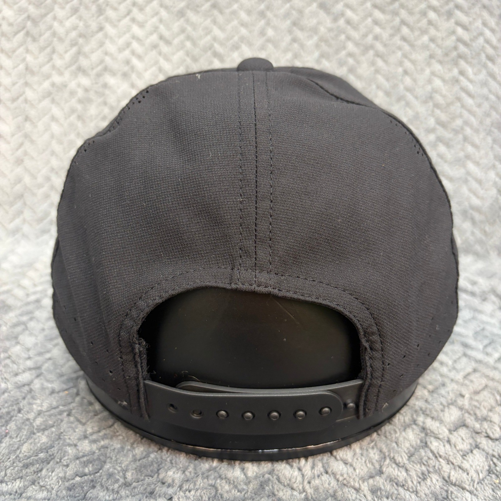 Nike Legacy91 Dri-FIT Black Perforated Adjustable Snapback Golf Hat Cap 0767