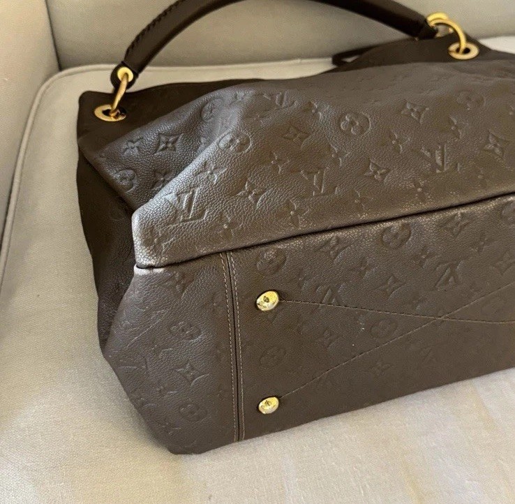 Louis Vuitton Brown Artsy MM Empreinte Leather bag 2011 Gold hardware
